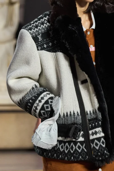 Look 97